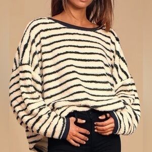 UGC FREE PEOPLE Breton Black & vory Striped Sherpa Pullover Sweater Size Small